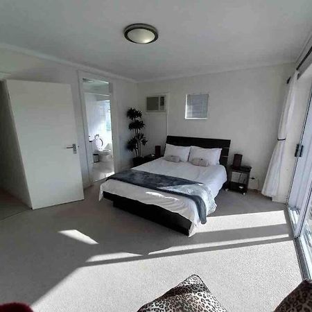 Waterfront - 1 South Quay Lovely Two Bed On Water Knysna Esterno foto