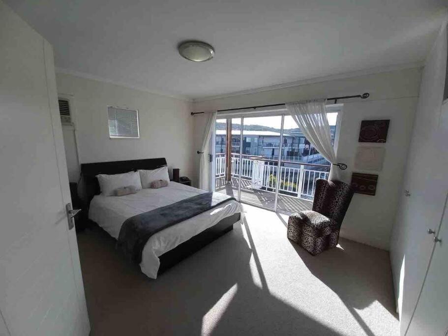 Waterfront - 1 South Quay Lovely Two Bed On Water Knysna Esterno foto