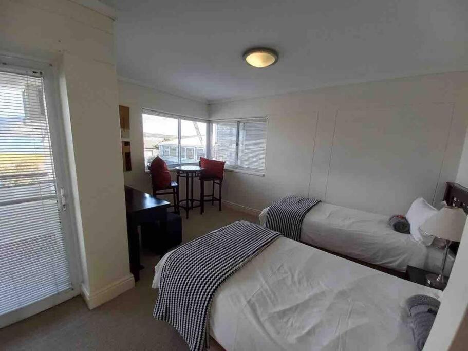 Waterfront - 1 South Quay Lovely Two Bed On Water Knysna Esterno foto
